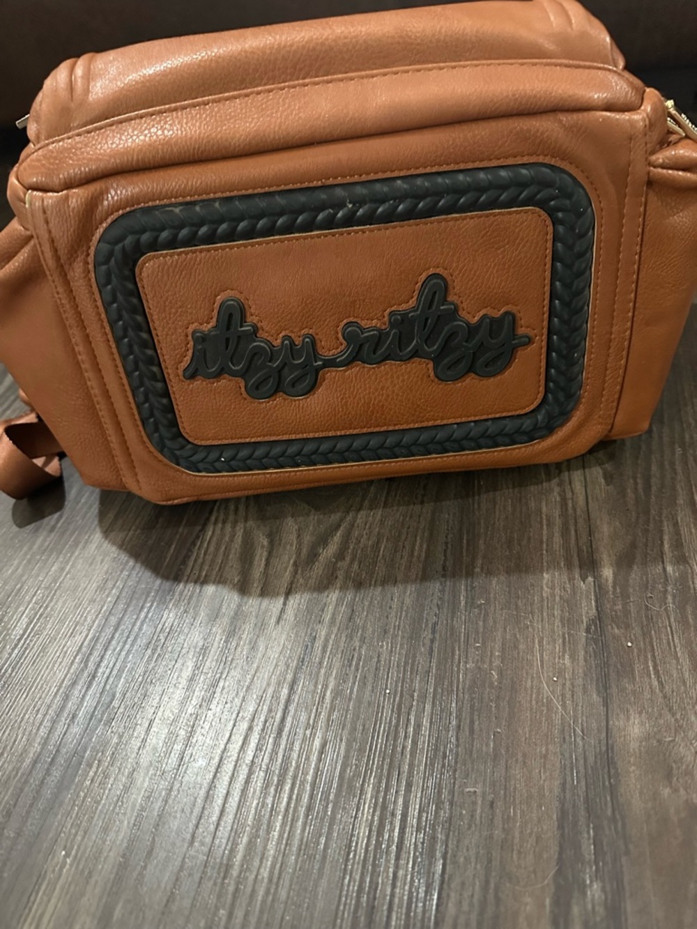 Itzy Ritzy Boss Plus Large Diaper Backpack - Picture 5 of 9